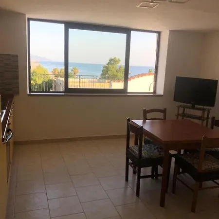 La Terrazza Di Brancaccio’s House Summer Appartamento Paola